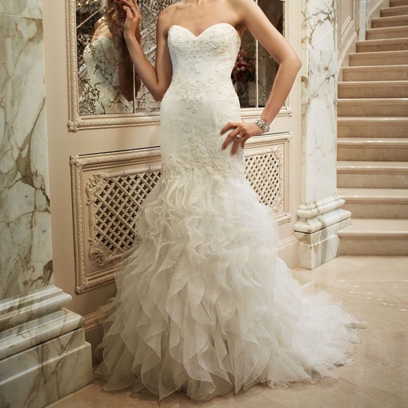 CASABLANCA BRIDAL STYLE 2096 GRACEFUL WHISPERS LACE RUFFLES 10 NEW NO TAGS - Picture 2 of 14